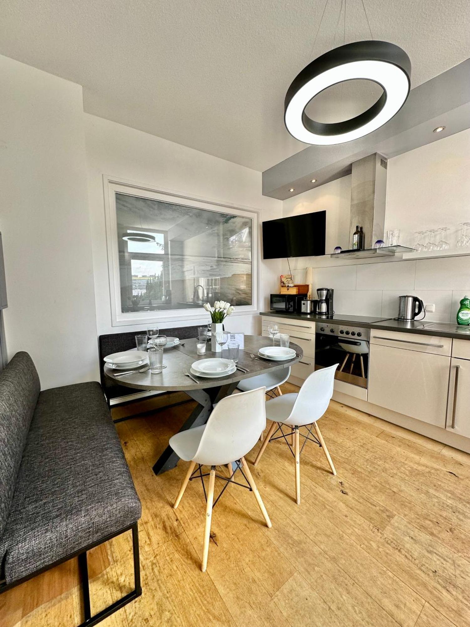 Geraeumiges City-Apartment Mit 2 Badezimmer Und Parkplaetzen D46-Og Oldenburg Exteriér fotografie