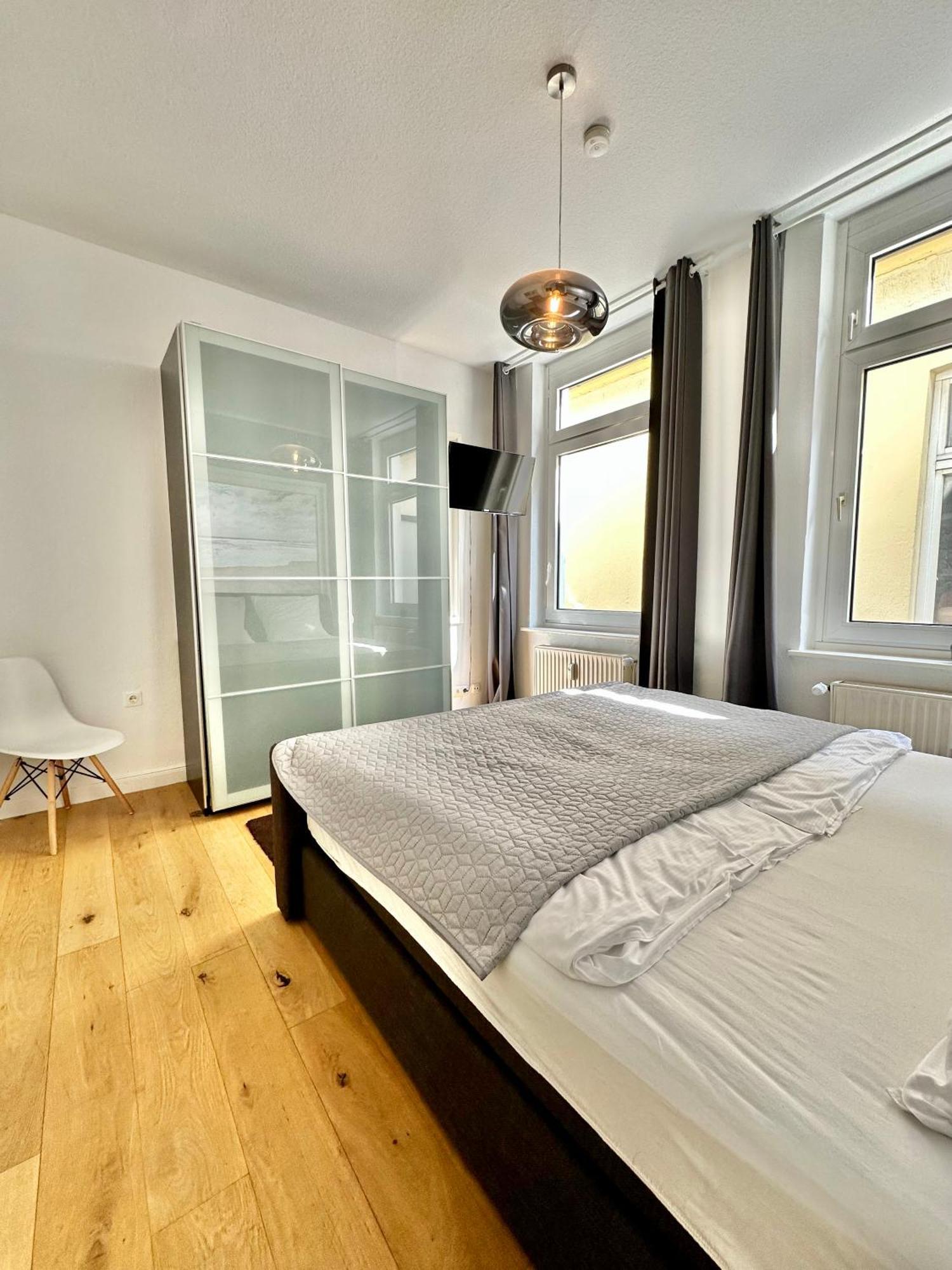 Geraeumiges City-Apartment Mit 2 Badezimmer Und Parkplaetzen D46-Og Oldenburg Exteriér fotografie