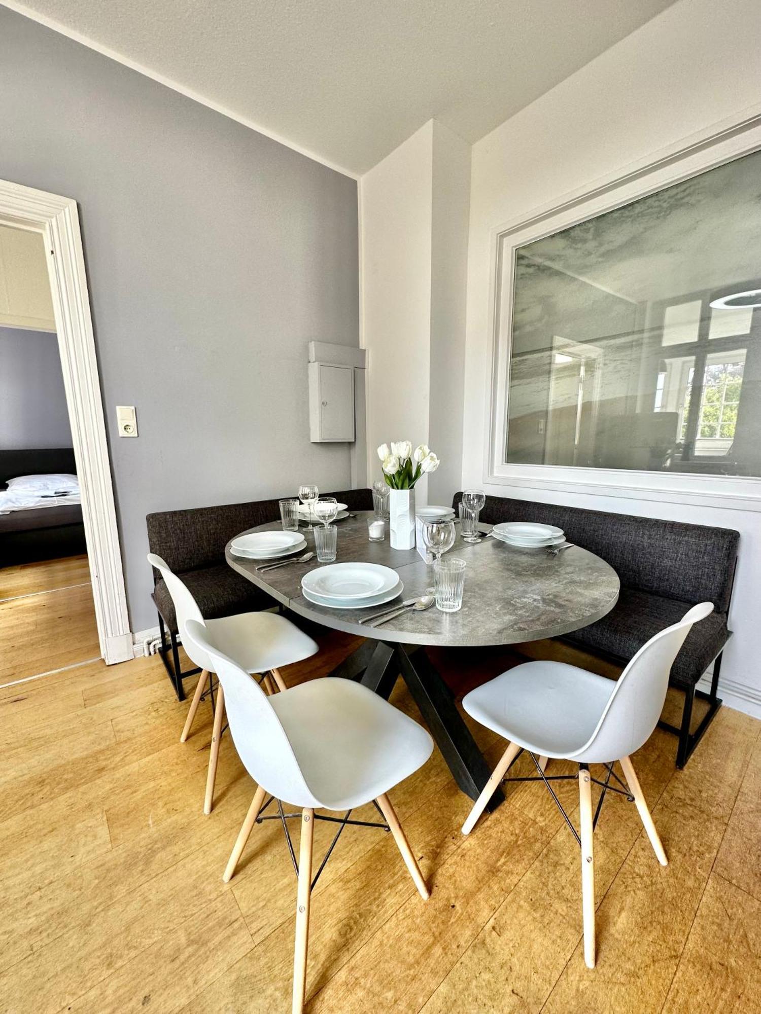 Geraeumiges City-Apartment Mit 2 Badezimmer Und Parkplaetzen D46-Og Oldenburg Exteriér fotografie